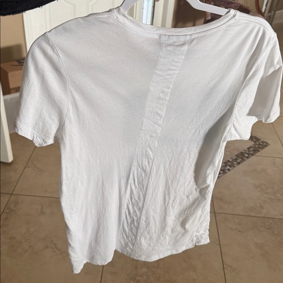 Les Benjamins Men's Graphic White T-Shirt with Red Accent size xs - Picture 4 of 6